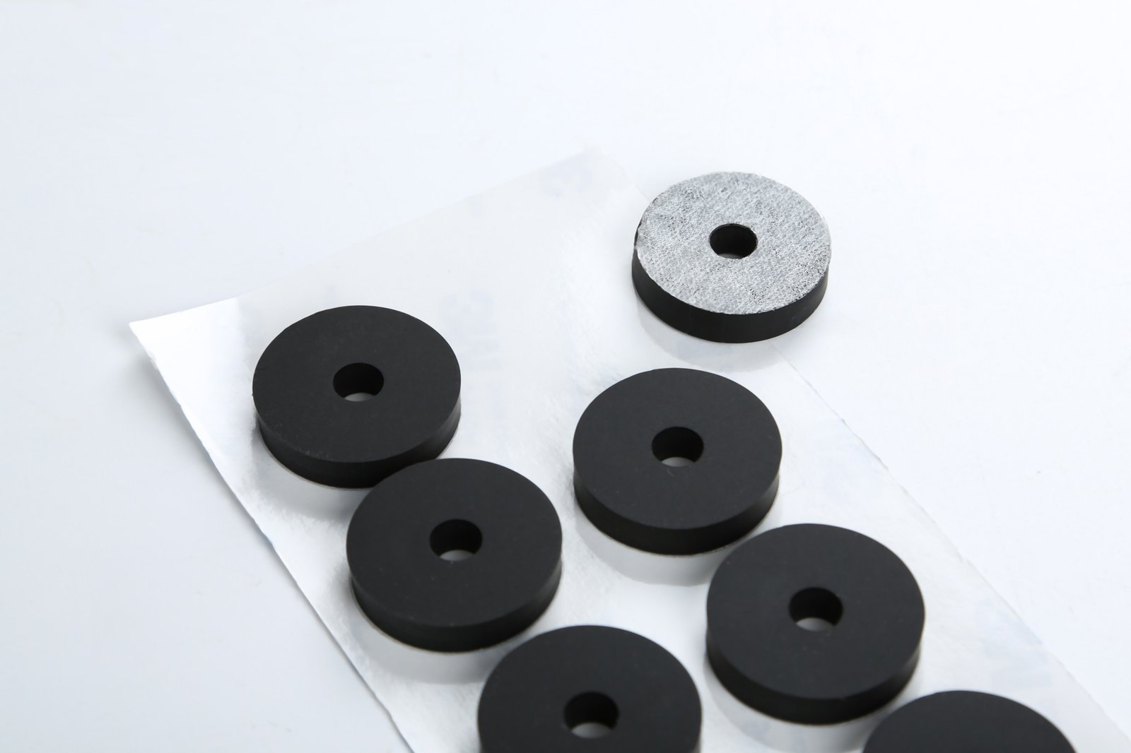 precision die cut silicone gaskets custom shapes for industrial sealing solutions
